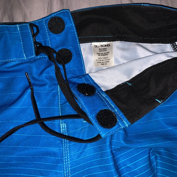 Men’s billabong boardshorts - Picture 3 of 4